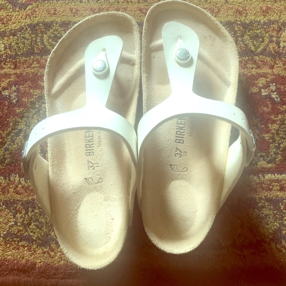 Birkenstock’s Gizeh white